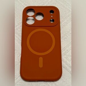 Iphone 17 pro Miracase silicone magsafe muted orange color-Gently used, no flaws